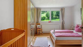 3 chambres, fer et planche Ă repasser, Wi-Fi gratuit, draps fournis