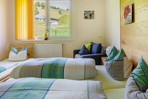 3 Schlafzimmer, Bügeleisen/Bügelbrett, kostenloses WLAN, Bettwäsche