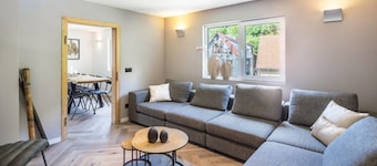 Vacation home Haus Waldberg with large garden and covered veranda