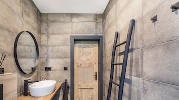 Bruser, hårtørrer, håndklæder