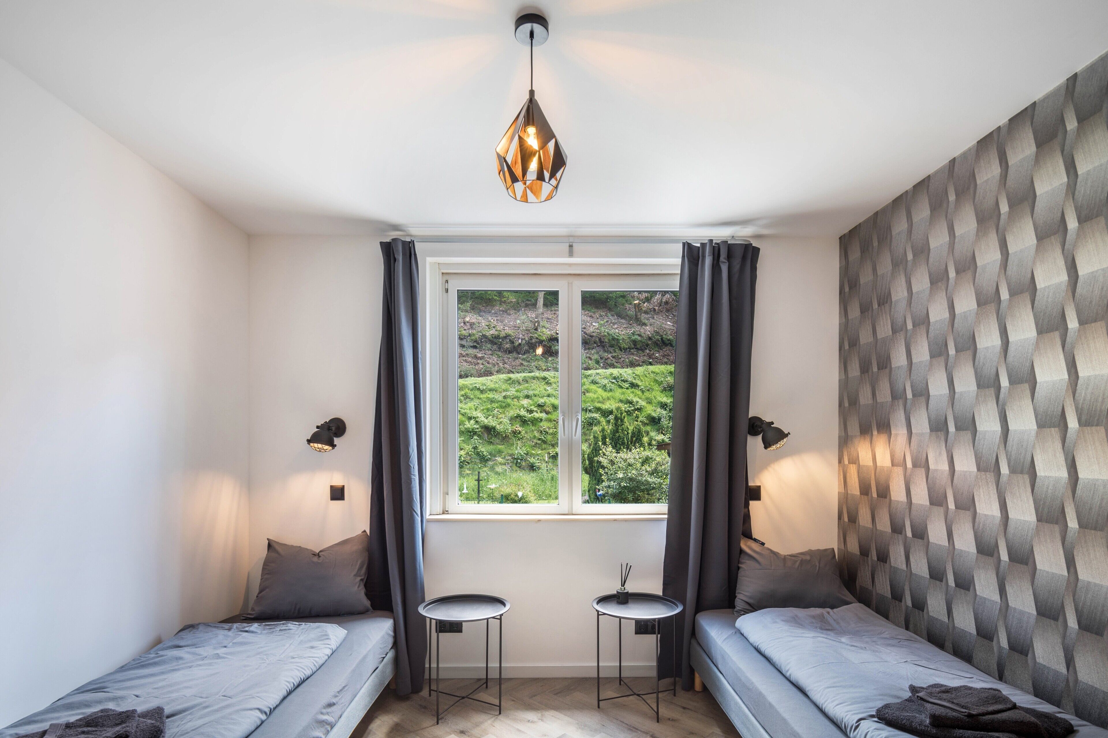 5 Schlafzimmer, Bügeleisen/Bügelbrett, kostenloses WLAN, Bettwäsche