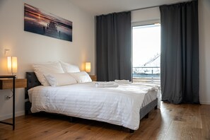 2 عدّة غرف نوم ومكتب ومكواة/لوح كي وواي فاي مجانًا