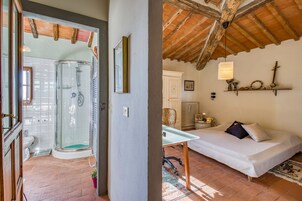 Family House, Multiple Bedrooms, Refrigerator & Microwave (Tuscan Home Rignano Private Garden) | Bathroom | Shower, hair dryer, bidet, towels