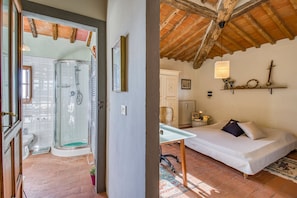 Family House, Multiple Bedrooms, Refrigerator & Microwave (Tuscan Home Rignano Private Garden) | Bathroom | Shower, hair dryer, bidet, towels - Tuscan Home Panoramic Hills Private Terrace (Rignano sull'Arno)
