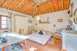 บ้านพักสำหรับครอบครัว, 2 ห้องนอน, ตู้เย็นและไมโครเวฟ, ติดภูเขา (Tuscan Home Rignano Private Garden) | 2 ห้องนอน, Wi-Fi