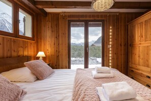 4 Schlafzimmer, Bügeleisen/Bügelbrett, Reisekinderbett, kostenloses WLAN