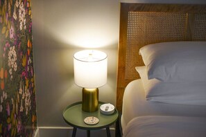 2 Schlafzimmer, Schreibtisch, Bügeleisen/Bügelbrett, Reisekinderbett