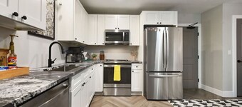 ★ HostWise Stays ★ King Bed! Free Street Parking! Walkable Location