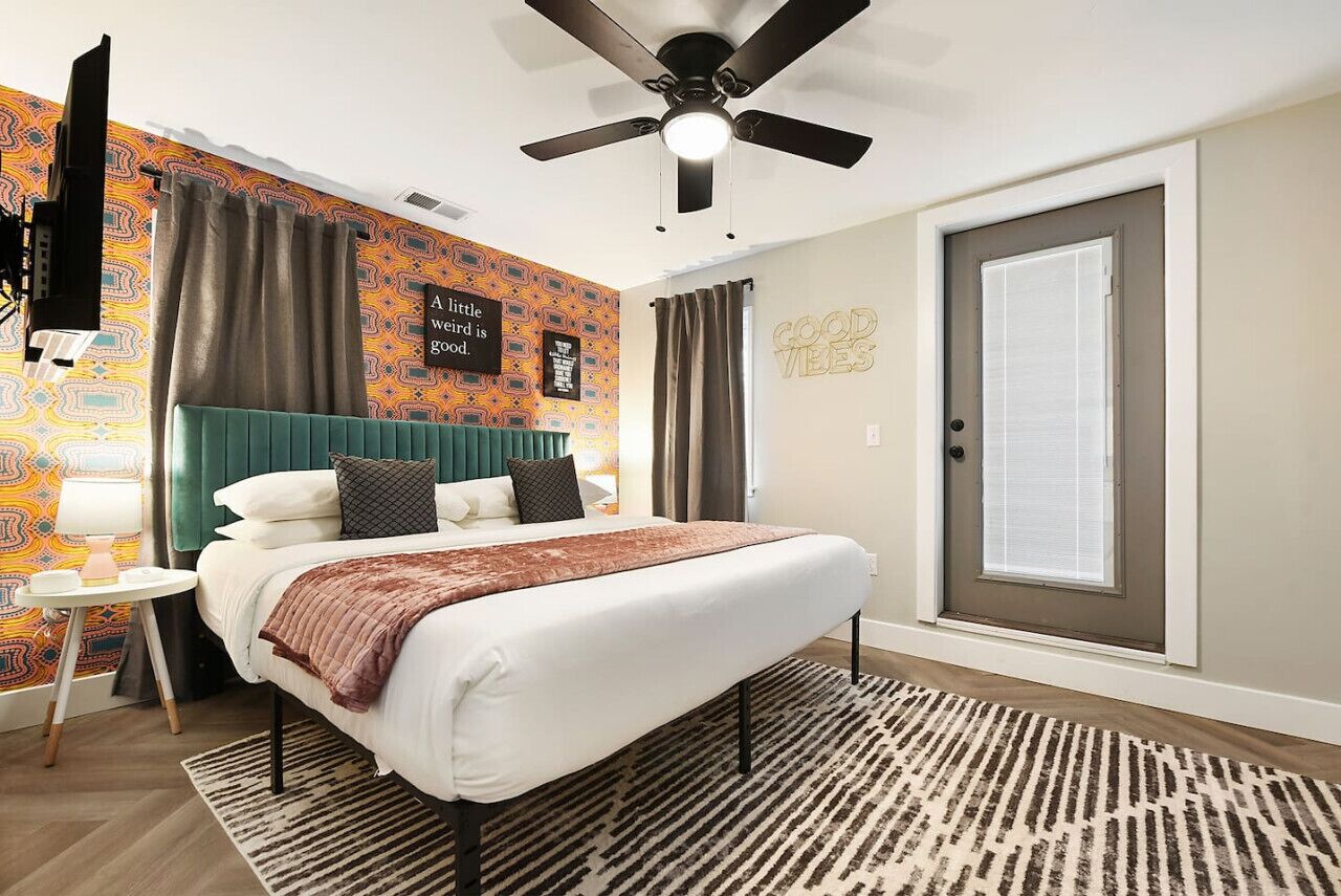 1 bedroom, desk, iron/ironing board, WiFi