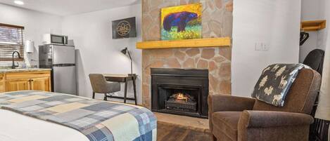 1 habitación, escritorio, wifi y ropa de cama