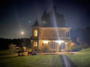 Esterni