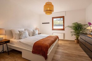 5 habitaciones, escritorio, wifi gratis y ropa de cama 