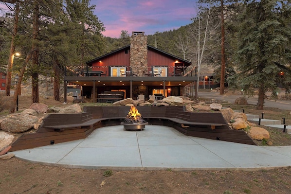 Property grounds - Cabin 19- King Studio! Gorgeous views! Hotel Style (Estes Park)