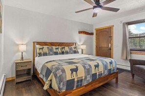 1 Schlafzimmer, Schreibtisch, WLAN, Bettwäsche