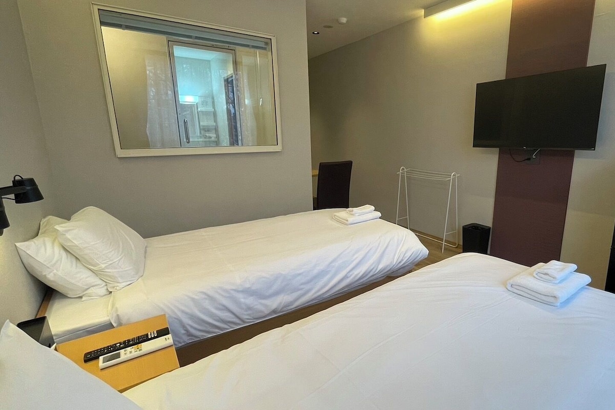 Soundproofing, bed sheets