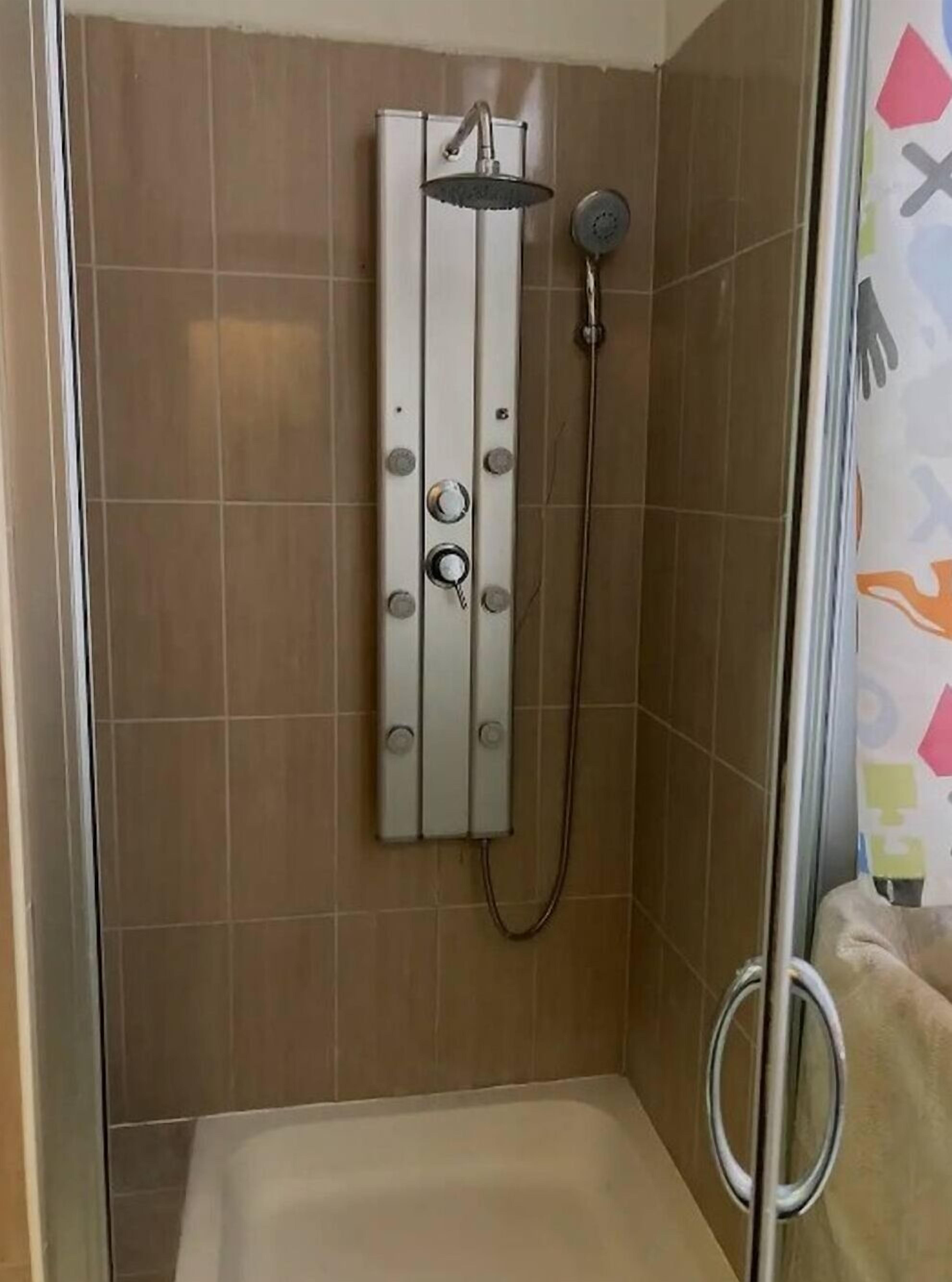 Douche de la salle de bain
