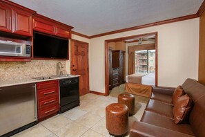 1 bedroom, iron/ironing board, WiFi, bed sheets - Westgate Luxury Suite ski in ski out in Park City. Last minute deal!!! (Park City)