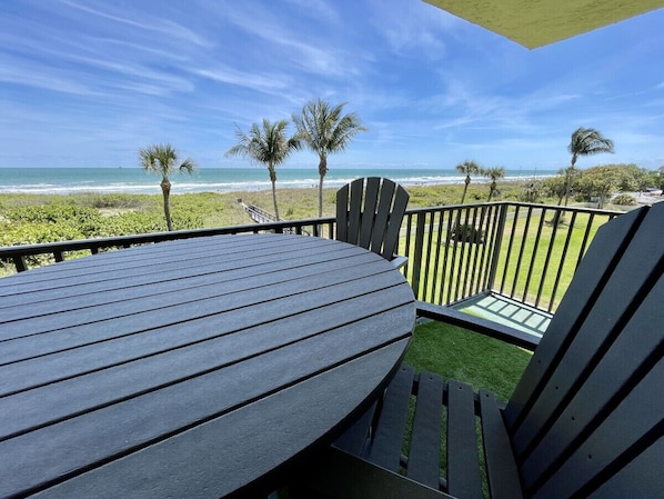 Outdoor dining - Sea Oats 3BR-Direct Beach Access with Pool (Cocoa Beach)