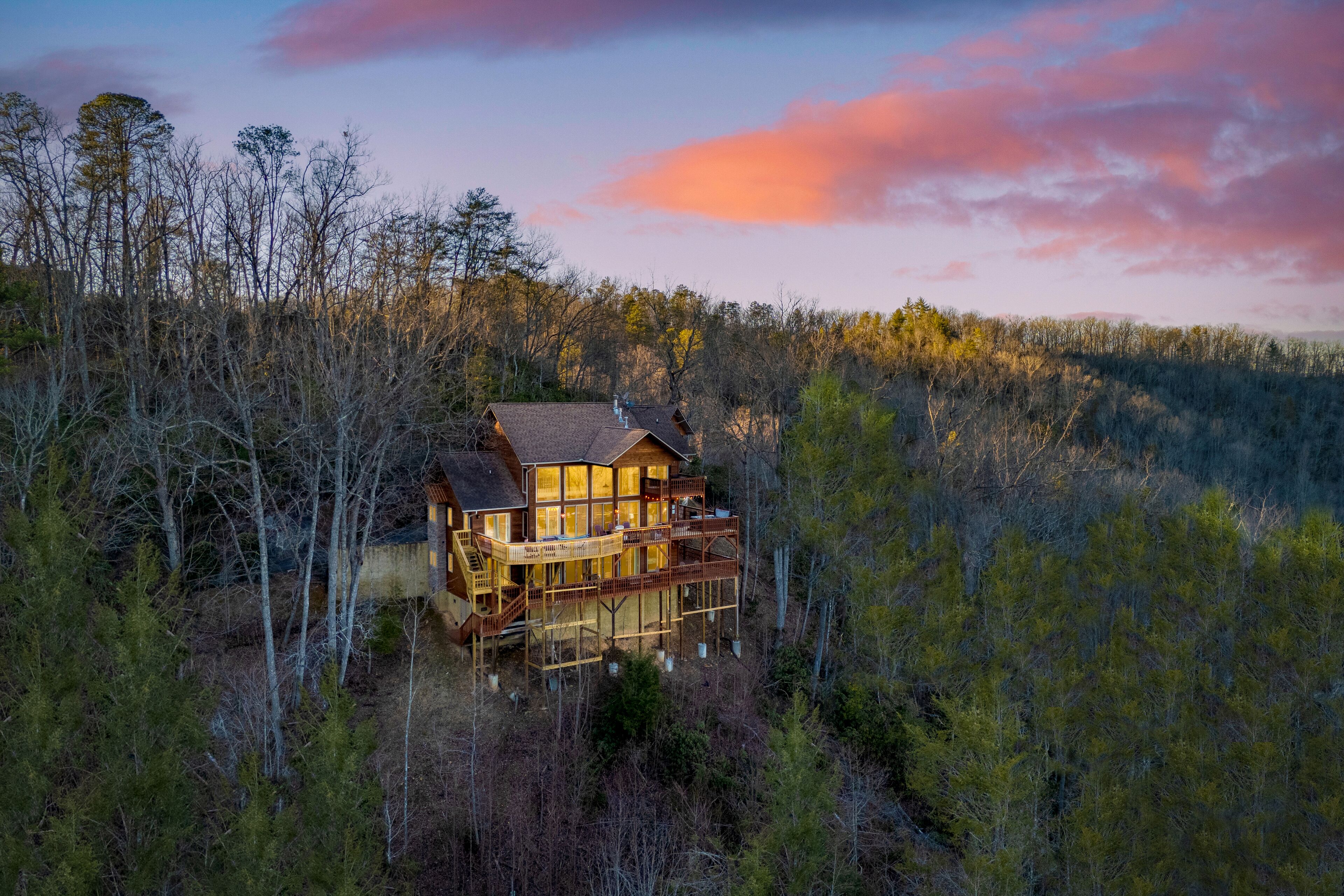 Thunder Mountain by AvantStay | Views + Hot Tub