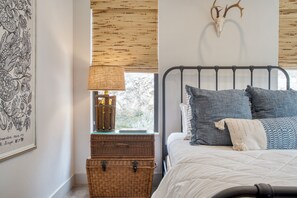 3 bedrooms, iron/ironing board, free WiFi, bed sheets - Direct Access to River & Scenic Views | Sotol by AvantStay (Dripping Springs)