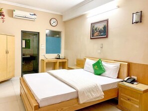 Free WiFi - Quang Chung Hotel Long Bien- Bay Luxury (Hanoi)