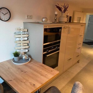 Private kitchen - Ferienwohnung Hereinspaziert (Wilhelmshaven)