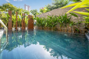 Piscina externa