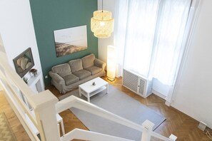 Living area - Enjoy a stylish experience at this centrally-located place. (Budapest)