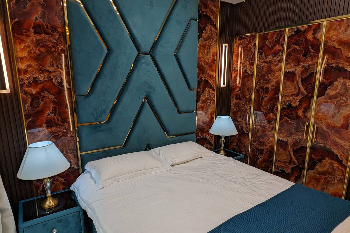 Luxury Apartment, 2 Bedrooms, Sea View, Beachside | In-room safe, iron/ironing board, WiFi (free), bed sheets