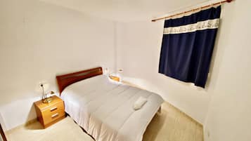 2 bedrooms, iron/ironing board