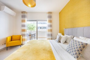 1 habitación, tabla de planchar con plancha, wifi y ropa de cama 