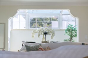 2 makuuhuonetta, silitysrauta/-lauta, vauvan matkasänky, Wi-Fi