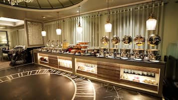 2 restaurants, Asian cuisine