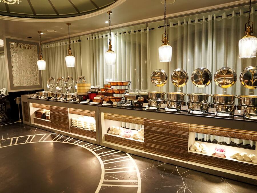 2 restaurants, Asian cuisine