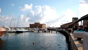 Marina - Phaedrus Living: Seaview Luxury Flat Lighthouse 53 (Paphos)