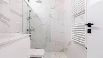 Hair dryer, towels