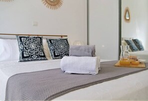 1 habitación, tabla de planchar con plancha, wifi y ropa de cama 