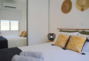 1 chambre, fer et planche à repasser, Wi-Fi, draps fournis