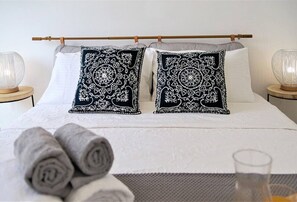 1 chambre, fer et planche à repasser, Wi-Fi, draps fournis