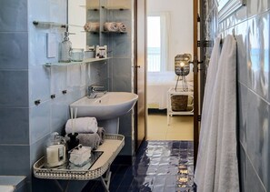 Kostenlose Toilettenartikel, Haartrockner