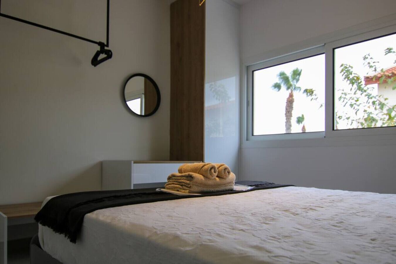 1 間睡房、書桌、熨斗/熨衫板、Wi-Fi