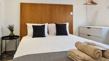 1 soverom, strykejern/-brett, wi-fi og sengetøy