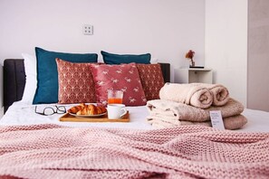 1 soverom, strykejern/-brett, wi-fi og sengetøy