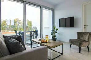 TV - Phaedrus Living Seaside Executive Flat Harbour 208 (Paphos)