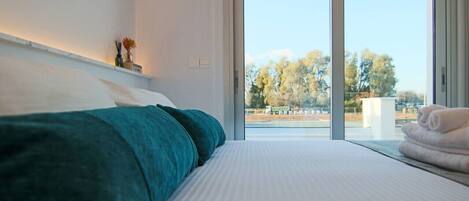 3 slaapkamers, een strijkplank/strijkijzer, wifi, beddengoed