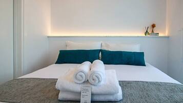 3 soverom, strykejern/-brett, wi-fi og sengetøy