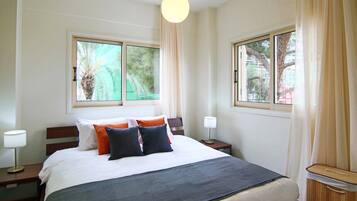 1 soverom, strykejern/-brett, wi-fi og sengetøy