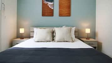 2 bedrooms, iron/ironing board, WiFi, bed sheets