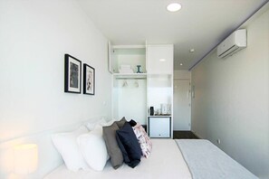 1 quarto, escrivaninha, Wi-Fi, roupa de cama