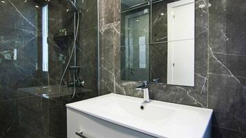 Set di cortesia gratuito, asciugacapelli